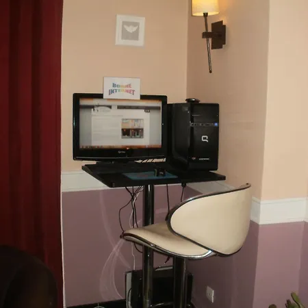 Hotel Du Tricastin Pierrelatte