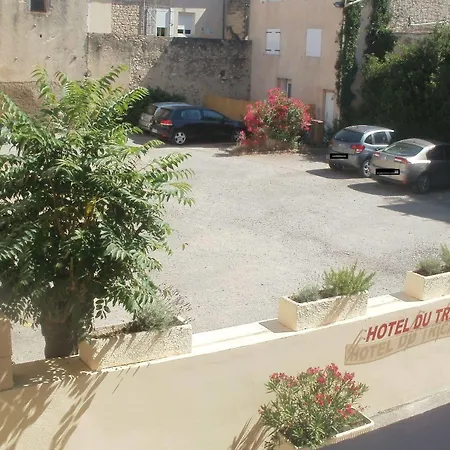 Du Tricastin Hotel 2*