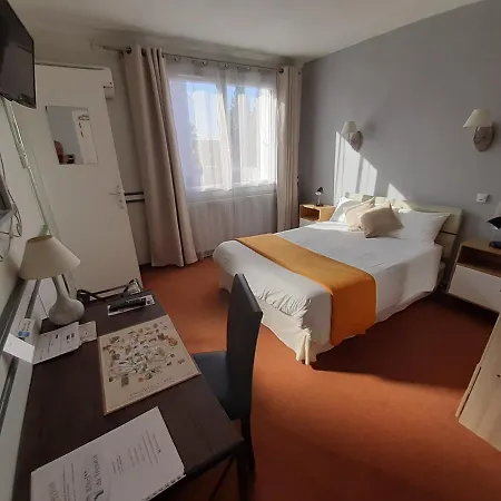 Hotel Du Tricastin Pierrelatte