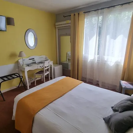 Hotel Du Tricastin Pierrelatte
