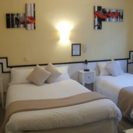 Hotel Du Tricastin Pierrelatte