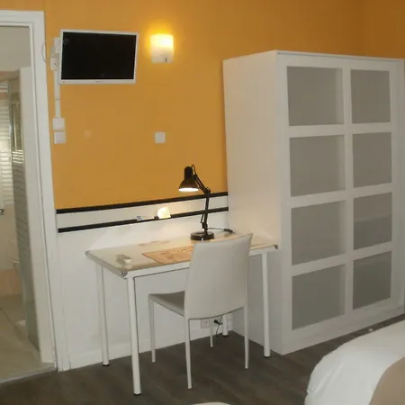 Hotel Du Tricastin Pierrelatte