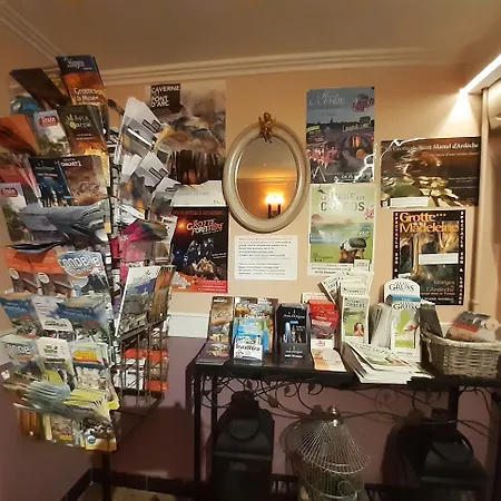 Hotel Du Tricastin 2*
