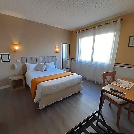 Hotel Du Tricastin